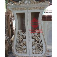 Almari Kaca Hias Biola Karya Jepara