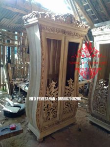 Almari-Kaca-Hias-Biola-Karya-Jepara-Singajatifuriture.com-04
