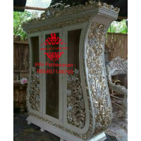 Almari Kaca Hias Biola Karya Jepara