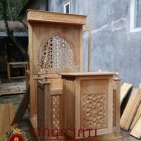 Mimbar Masjid Kubah Model Pintu Samping Murah Ukiran Kaligrafi