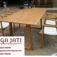 Kursi Kafe Scandinavia Minimalis Elegan Kayu Jati