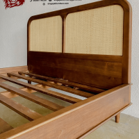 Tempat Tidur Jati Sandaran Rotan Minimalis Modern, Mewah dan Elegan